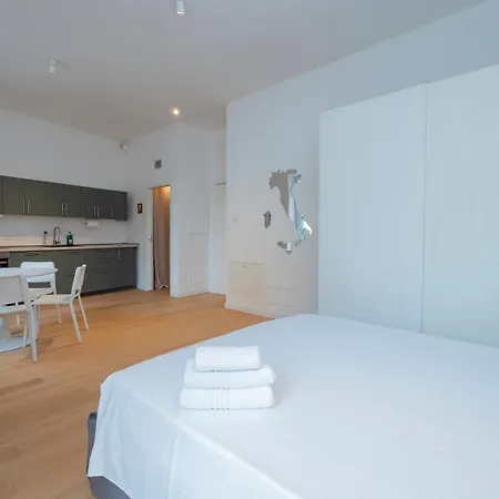 Xenia - New In Corso Buenos Aires Milánó